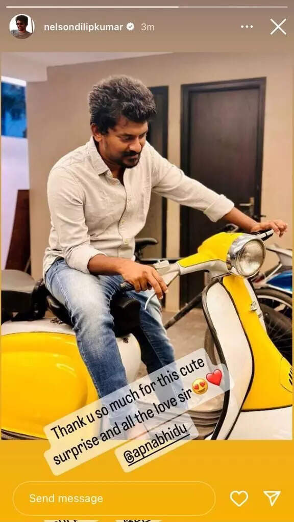 நெல்சன் திலீப்குமாருக்கு சர்ப்ரைஸ் கிஃப்ட் கொடுத்த ஜாக்கி ஷெராஃப்!