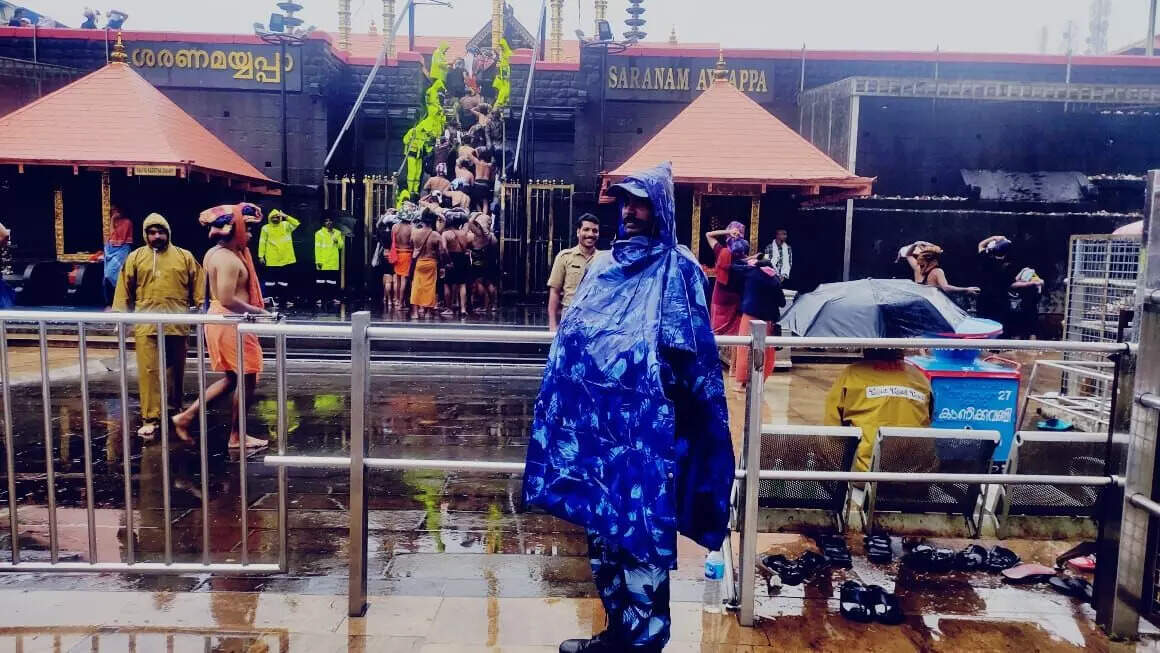 சபரிமலையில் மண்டல பூஜை நிறைவு!!