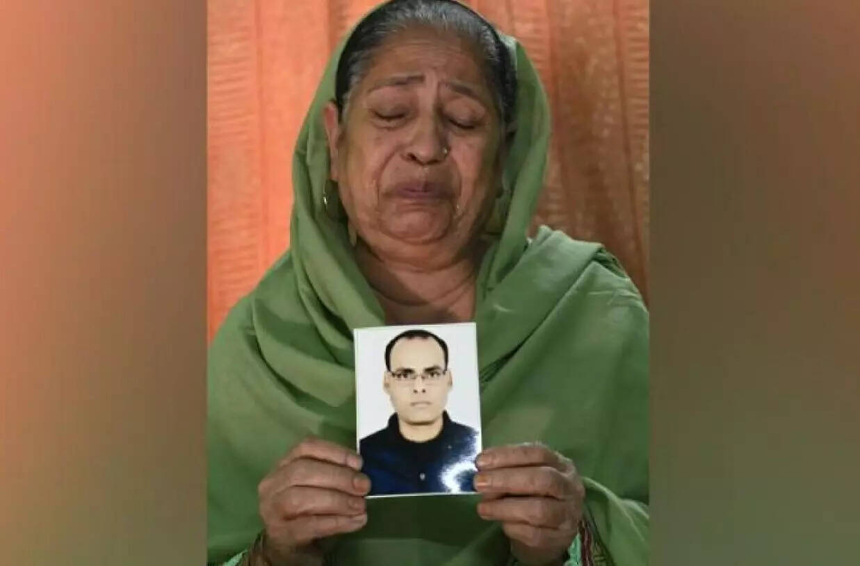 முடிவளர சிகிச்சை எடுத்துக் கொண்டவர் உயிரிழப்பு!!