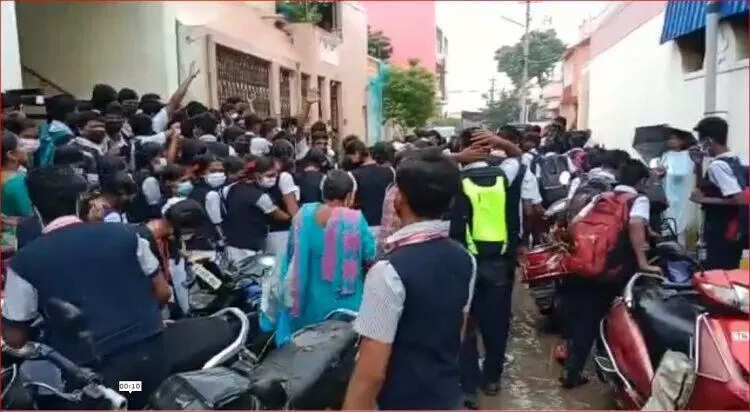 திருநின்றவூர் தனியார் பள்ளிக்கு ஒரு வாரம் விடுமுறை அறிவிப்பு..!!