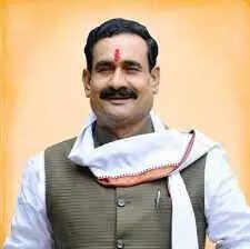 கவர்ச்சியான தீபிகா படுகோனே....எச்சரித்த அமைச்சர்! என்ன நடந்தது?