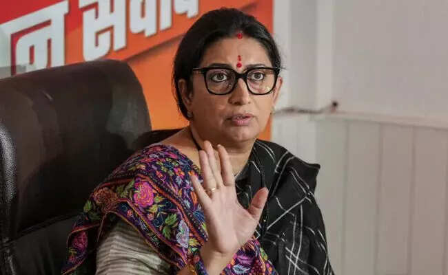 செக்ஸ் உறவுக்கான வயதில் மாற்றம்?: மத்திய அரசு என்ன சொல்கிறது?