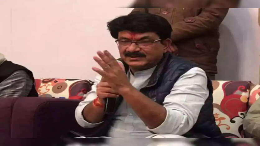 “பாஜகவில் சேராவிட்டால் புல்டோசர்தான்” : அமைச்சர் சர்ச்சை பேச்சு!!