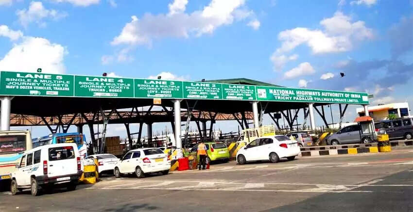 நாளை முதல் உயர்கிறது சுங்கச்சாவடி கட்டணம்!!