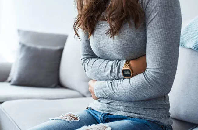 வயிற்றில் பேண்டேஜ் வைத்து தைத்ததால் பெண் உயிரிழப்பு!!