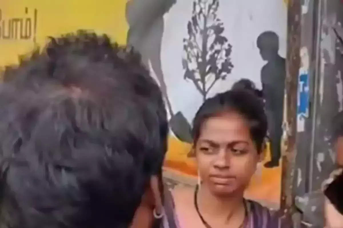 மீண்டும் தியேட்டரில் தீண்டாமை கொடுமை ? நரிக்குறவ இன மக்களுக்கு டிக்கெட் வழங்க மறுப்பு!!