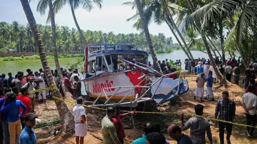 கேரள படகு விபத்தில் உயிரிழந்தவர் குடும்பத்தினருக்கு தலா ரூ.10 லட்சம் நிவாரணம்..!!