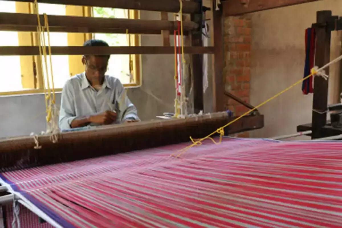 நெசவாளர்களுக்கு ஹேப்பி நியூஸ் சொன்ன தமிழ்நாடு அரசு..!!