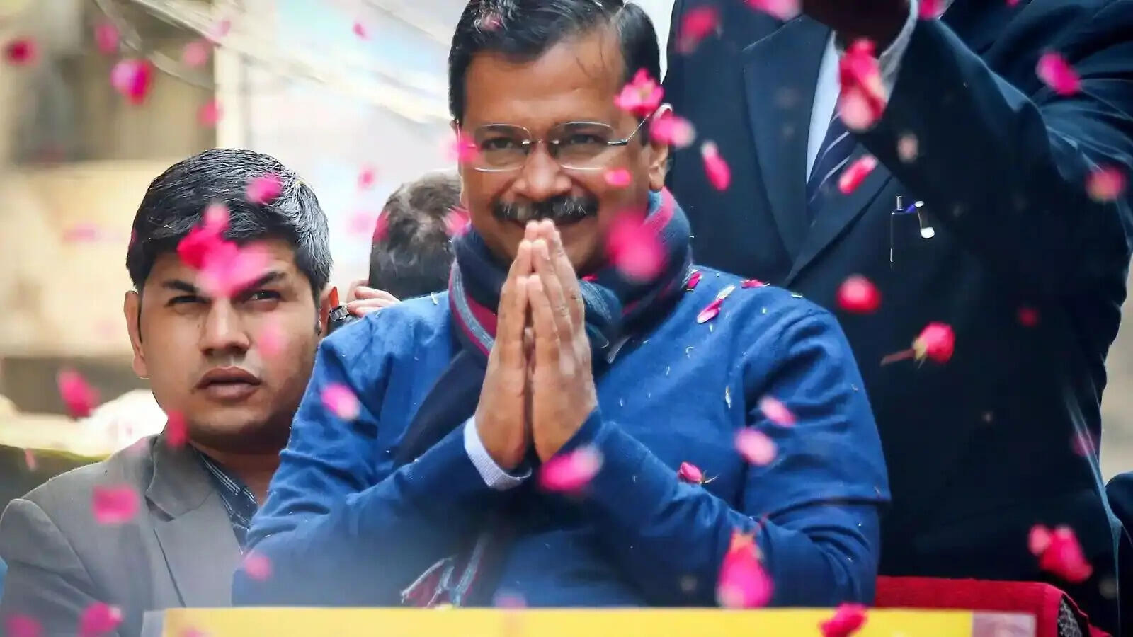 அரசு செலவில் தேர்தல் விளம்பரம்...ஆம் ஆத்மி மீது ஆளுநர் குற்றச்சாட்டு!