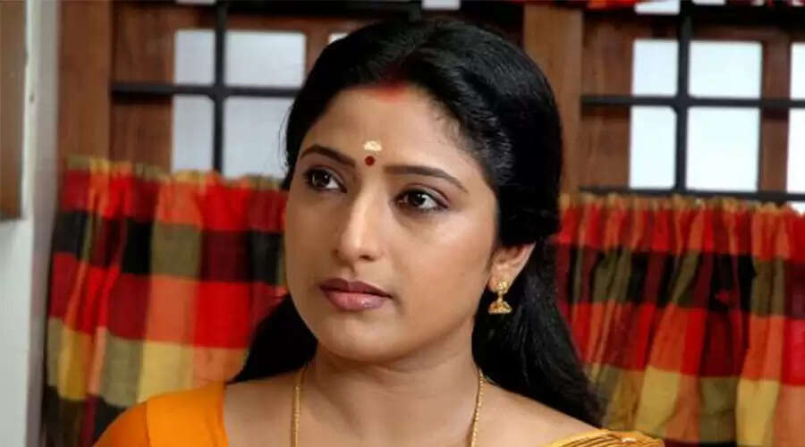 என்னைத் தொடர்ந்து என் மகள் மீதும்.. குமுறுகிறார் நடிகை பிரவீனா..!