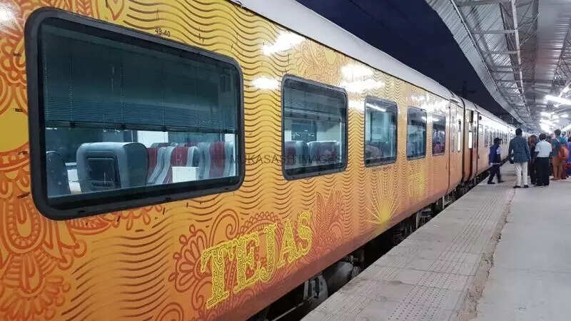 மக்களுக்கு குட் நியூஸ்..!! தேஜஸ் ரயில் இன்று முதல் தாம்பரத்தில் நின்று செல்லும்…!