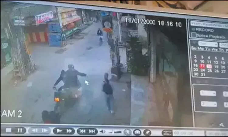 அதிர்ச்சி! பள்ளி மாணவி மீது ஆசிட் வீச்சு!!