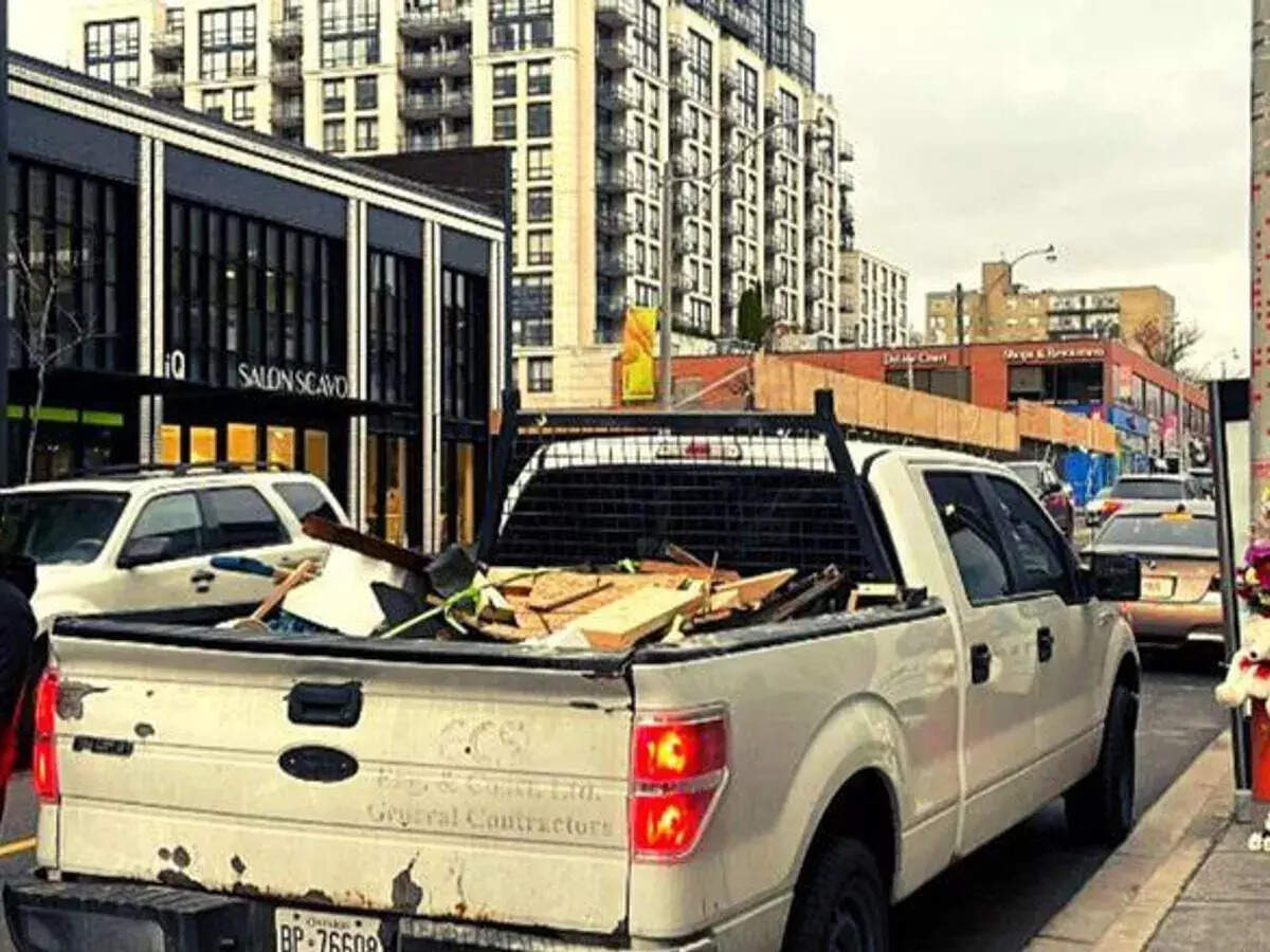 கனடாவில் இந்திய மாணவர் சாலையை கடந்தபோது நிகழ்ந்த சாலை விபத்தில் பலி ..!!