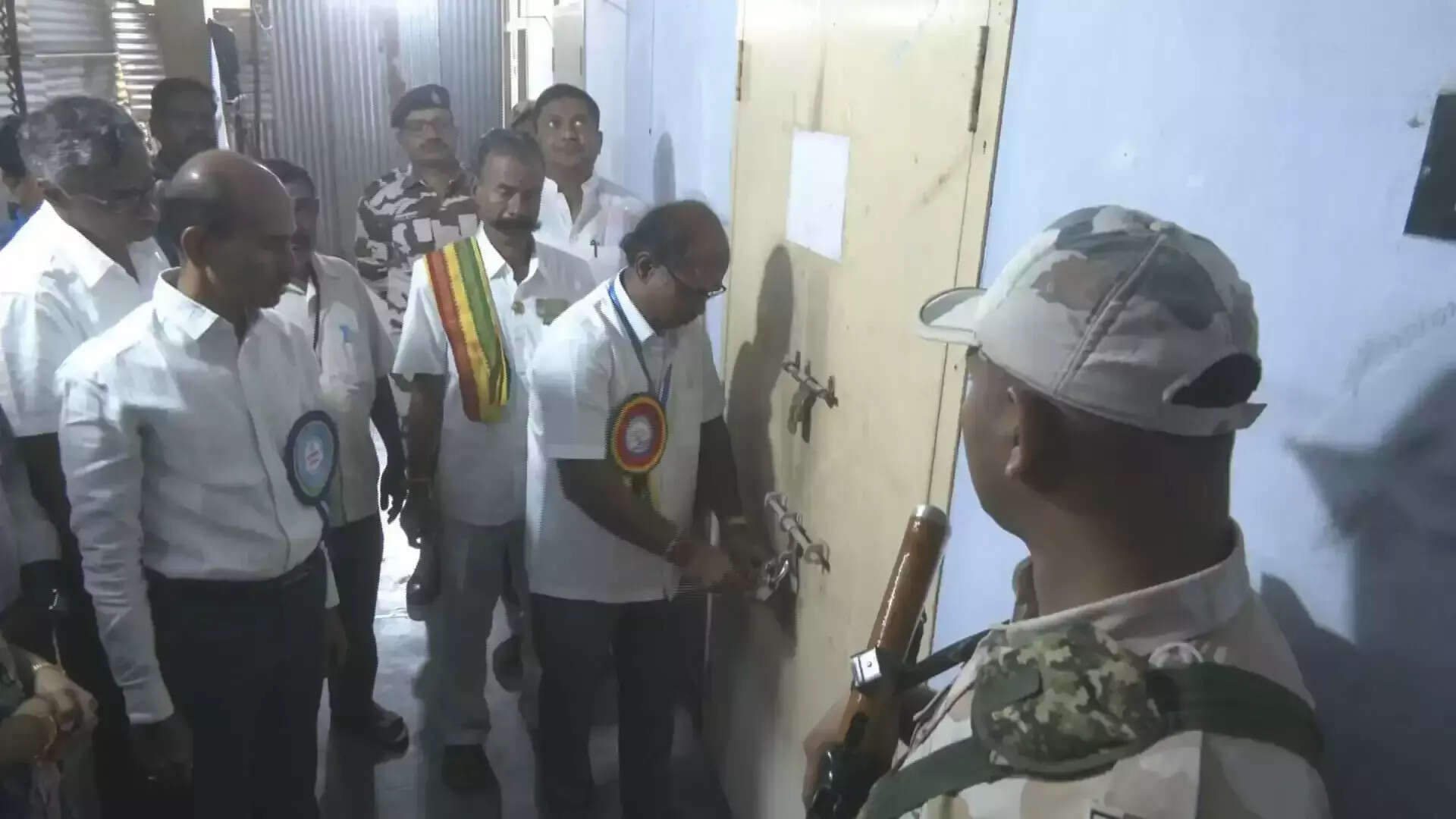 ஈரோடு கிழக்கு இடைத்தேர்தல் நிலவரம் : நாம் தமிழர் கட்சிக்கு ஒரு வாக்கு..!!