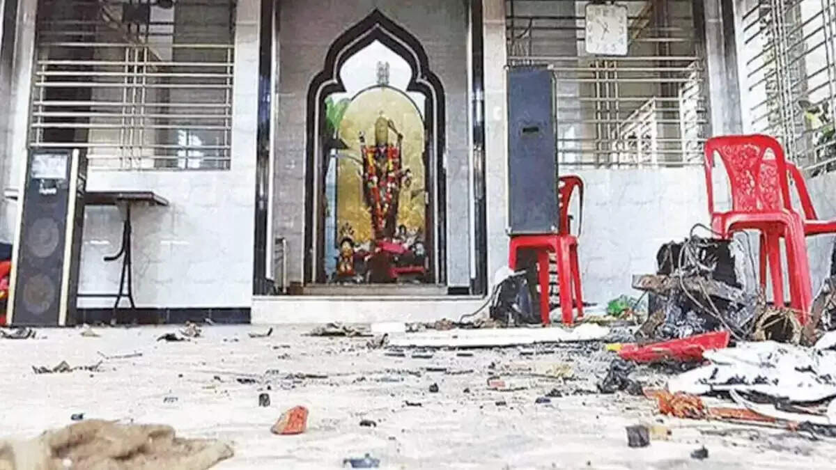 இந்து கோவிலில் சாமி சிலை சேதம்.. மர்ம நபர்கள் வெறிச்செயல்..!!