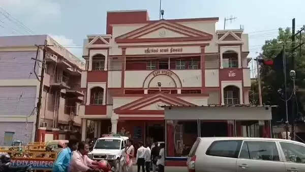 தாய் மற்றும் மகனை கொன்று விட்டு தந்தை தற்கொலை... சிக்கிய உருக்கமான தற்கொலை கடிதம்..!!