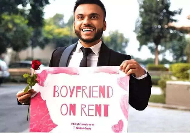 காதலர் தினத்தில் அதிர வைத்த வாலிபர் - தனிமை உணர்ந்தால் என்னை வாடகைக்கு எடுக்கலாம்..!!