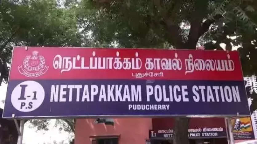 கறிக்குழம்பை கடாசிய கணவர்.. மனவேதனையில் மனைவி தற்கொலை..!