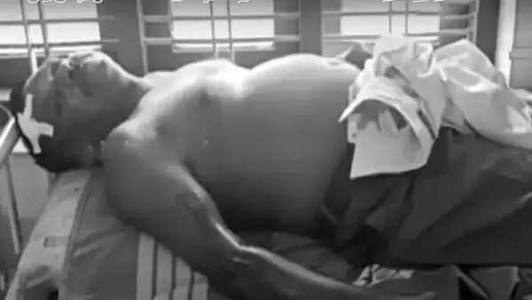 கன்னியாகுமரியில் இருக்கை கழன்று விழுந்ததால் ஓடும் பேருந்தில் இருந்து தூக்கி வீசப்பட்ட பயணி!!