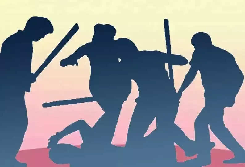 முன்விரோதம் காரணமாக வீட்டில் தூங்கிக் கொண்டிருந்த பிரபல ரவுடி வெட்டிக் கொலை..!!