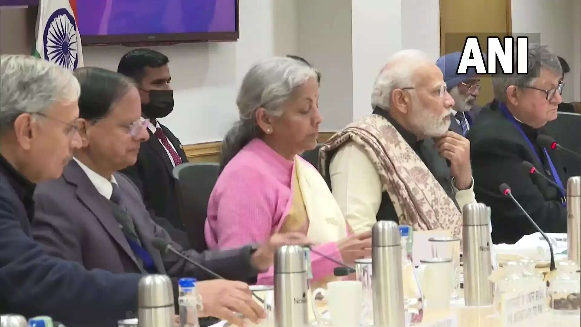 பொருளாதார நிபுணர்களுடன் பிரதமர் ஆலோசனை!....