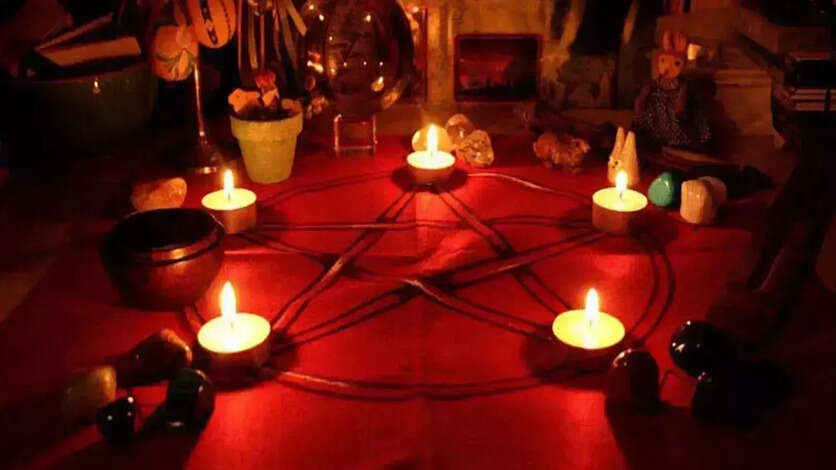 கேரளாவில் தமிழக பெண் உள்பட 2 பெண்கள் நரபலி கொடுத்த கேரள தம்பதி!!