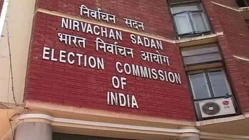 #BREAKING:- குஜராத்தில் டிசம்பர் 1, 5-ஆம் தேதிகளில் தேர்தல் - அதிகாரப்பூர்வ அறிவிப்பு..!!