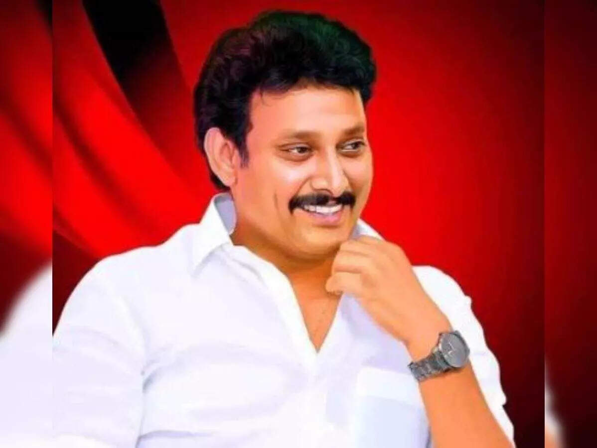 வயிற்றெரிச்சலில் கொச்சைப்படுத்துவதா? : ஈபிஎஸ்க்கு கடும் கண்டனம்!!