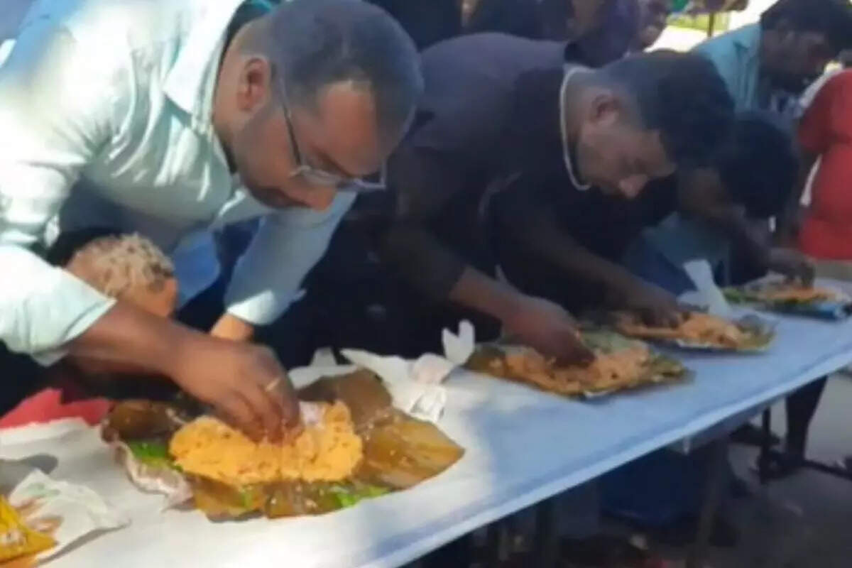 5 நிமிடத்தில் பிரியாணி சாப்பிடும் போட்டி!!