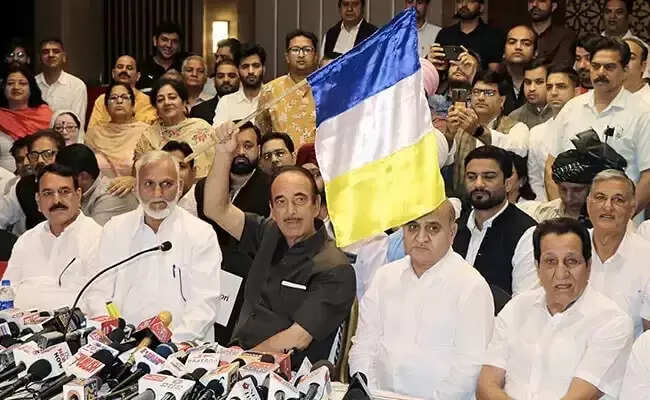 குலாம் நபி ஆசாத் புதிய கட்சியை தொடங்கினார்!!