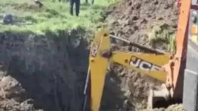 தொடரும் சோகம்..!! ஆழ்துளை கிணற்றில் விழுந்த 8 வயது சிறுவன்..!!