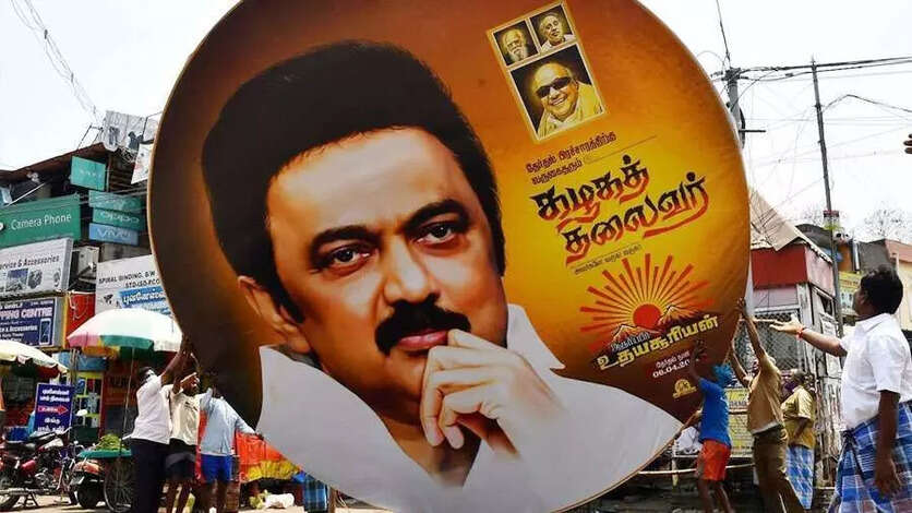 இனி தி.மு.க.வின் எந்தவொரு நிகழ்ச்சிக்கும் பேனர், கட்-அவுட், பிளக்ஸ் போர்டு வைக்கக்கூடாது : அதிரடி அறிவிப்பு..!!