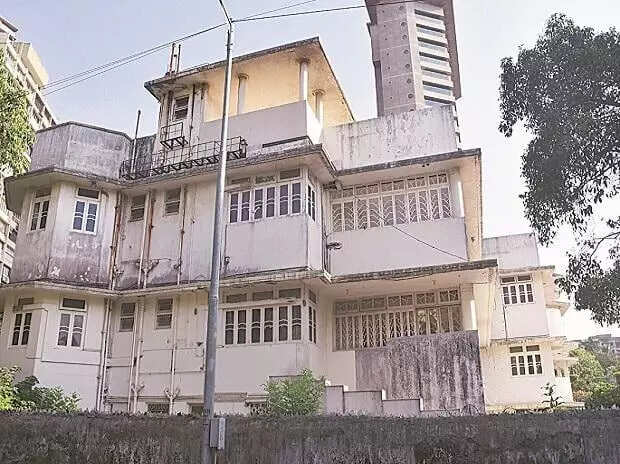 ரூ.1,200 கோடிக்கு வீடுகள் வாங்கிய தொழிலதிபர்!!