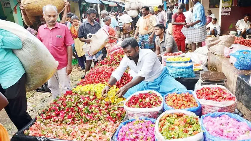 நாளை விநாயகர் சதுர்த்தி.. பூக்களின் விலை இன்று கிடுகிடு உயர்வு..!