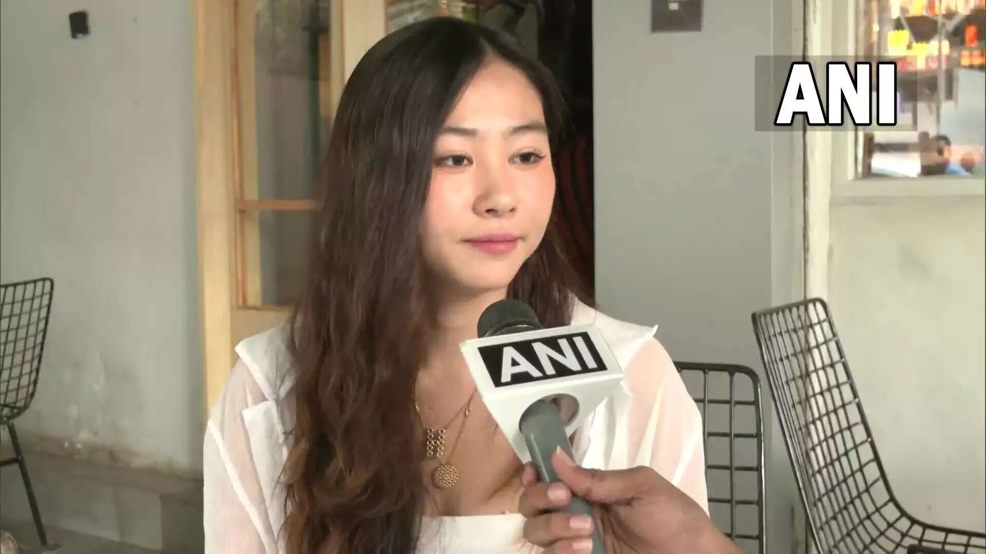 பெண் யூ-டியூபருக்கு பாலியல் தொல்லை: 2 பேர் கைது