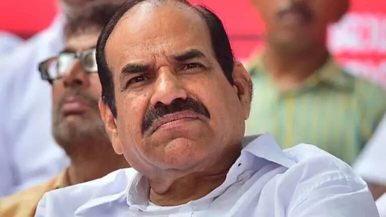 மூத்த அரசியல் தலைவர் காலமானார்!!