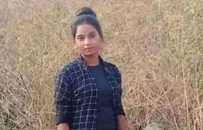 நாட்டையே உலுக்கிய கொடூரம்; ஆட்டை அறுப்பது போல மனைவியை 50 துண்டுகளாக கூறுபோட்ட கணவர்...!