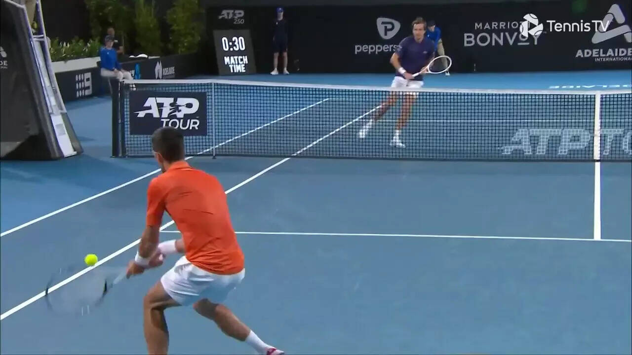 அடிலெய்டு டென்னிஸ் - இறுதி போட்டியில் ஜோகோவிச், சபலென்கா!