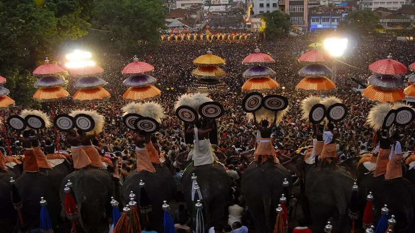 கோலாகலமாக நடைபெறும் பூரம் திருவிழா!!