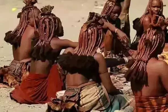 அட சீ..கட்டின மனைவியை விருந்தினர்களுக்கு விருந்தாக்கும் கணவன்கள்..!