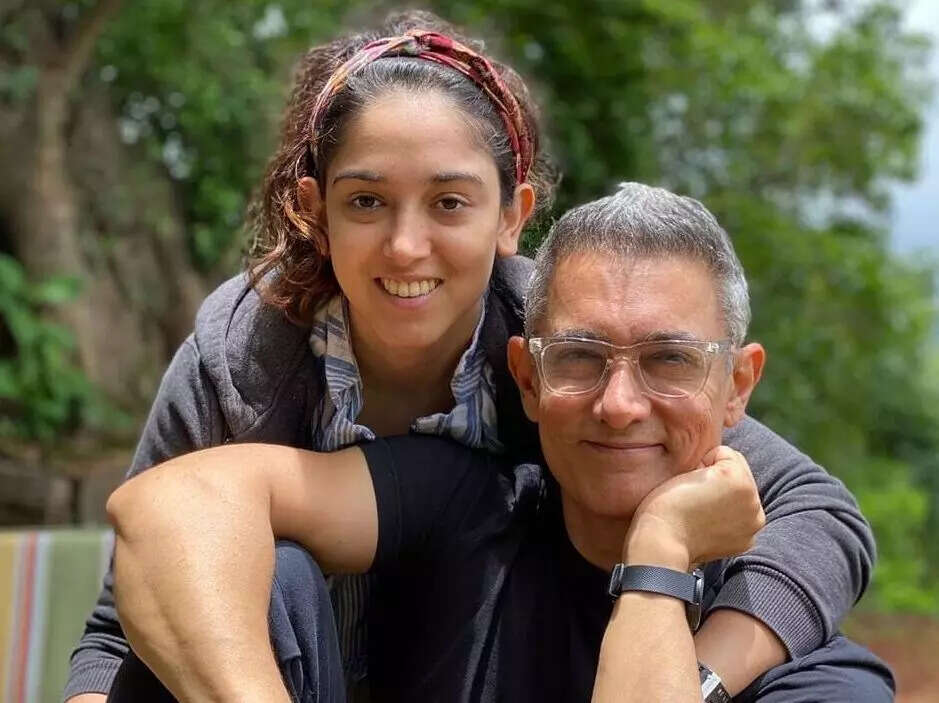 பிரபல நடிகரின் மகளுக்கும், ஃபிட்னஸ் பயிற்சியாளருக்கும் நிச்சயம்!!