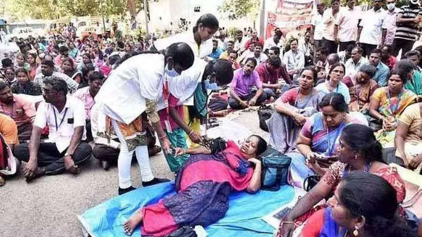 முதல்வர் தலையிட்டு எங்களது கோரிக்கையை நிறைவேற்றாவிட்டால் எங்கள் போராட்டம் தொடரும் - இடைநிலை ஆசிரியர்கள் சங்கம் அறிவிப்பு..!!