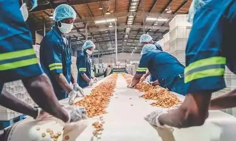 இவர்களுக்கு மானியத்துடன் கடனுதவி - கலெக்டர் தகவல்..!!