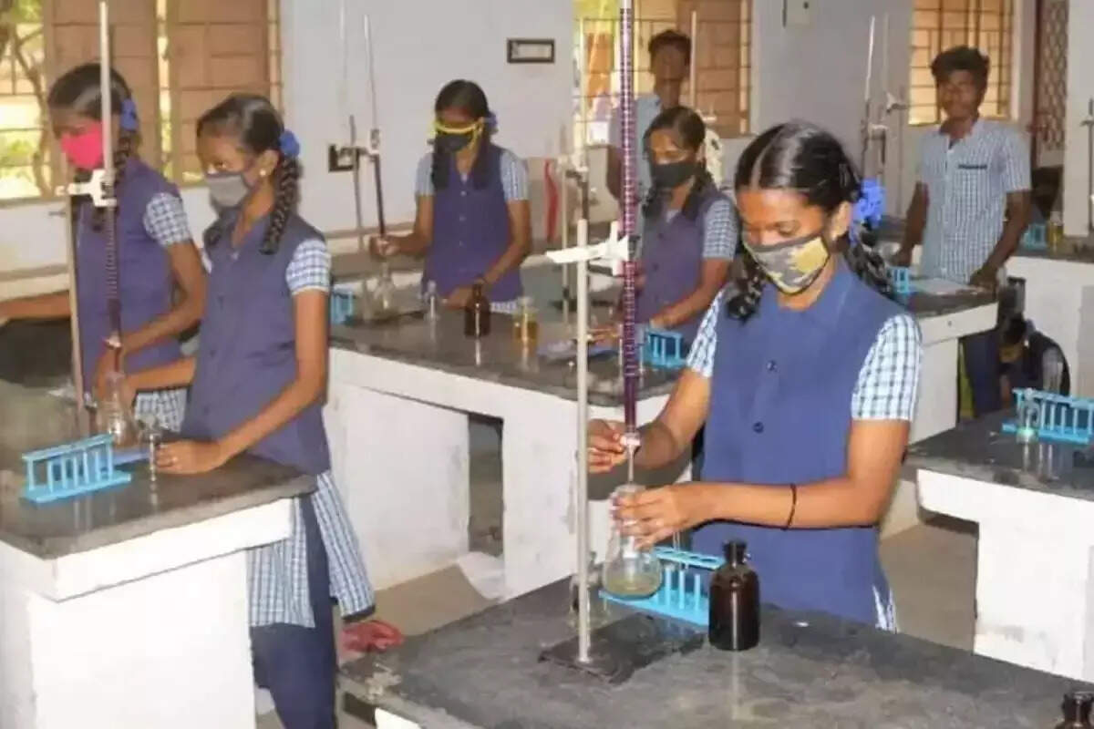 செய்முறை தேர்வு குறித்து பள்ளி மாணவர்களுக்கு முக்கிய அறிவிப்பு..!!