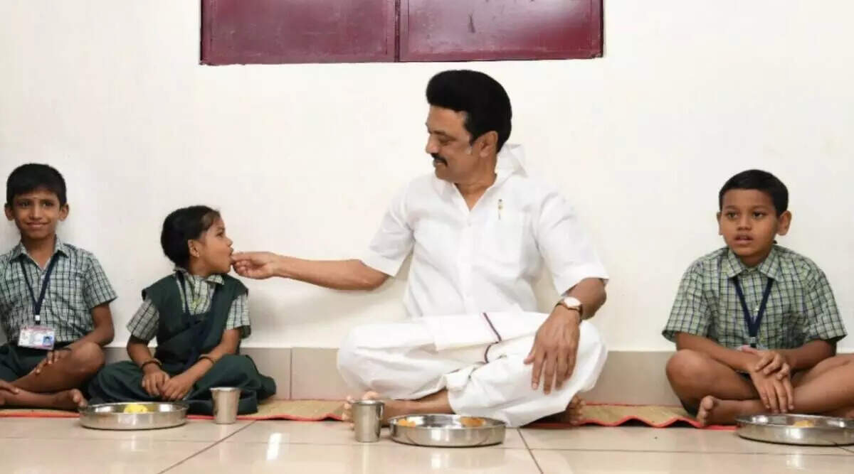 முதலமைச்சர் மு.க.ஸ்டாலின் குழந்தைகள் தின வாழ்த்து!!