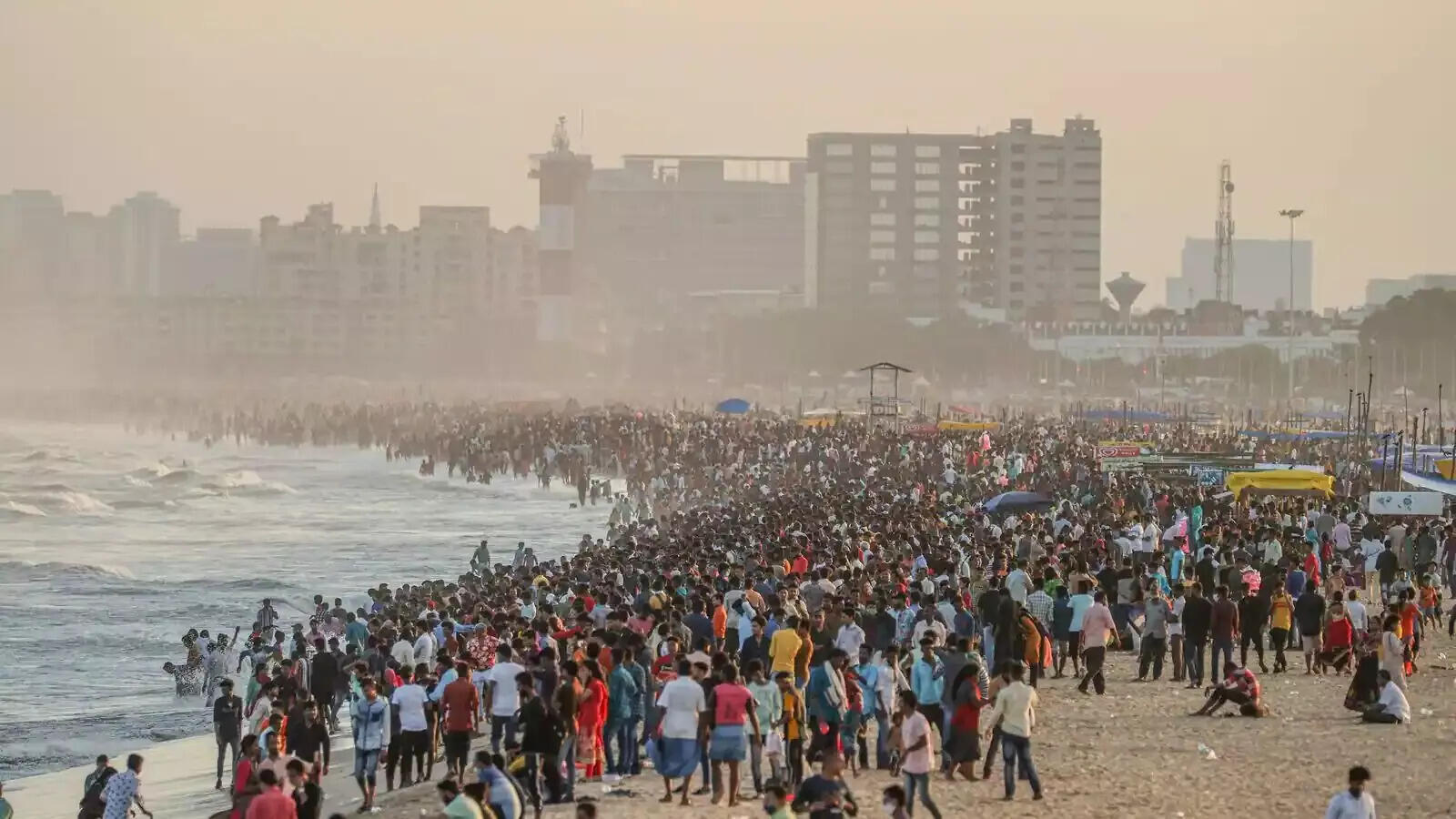 மெரினாவில் பாதுகாப்பு ஏற்பாடுகள் தீவிரம்!!