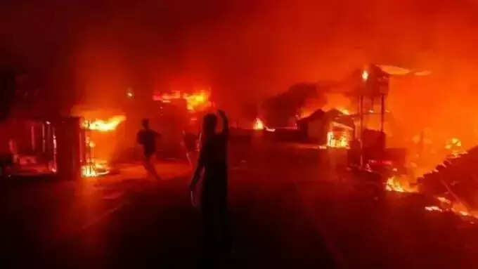 மணிப்பூரில் 144 தடை உத்தரவு.. இணைய சேவை முடக்கம்!!