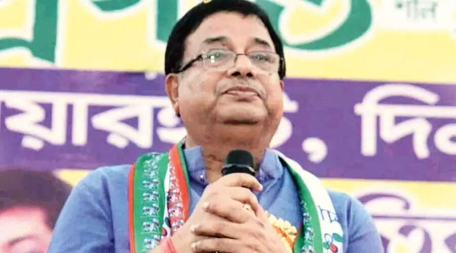 சாதாரண ரயிலுக்கு பெயிண்ட் அடித்து வந்தே பாரத் ரயில்?