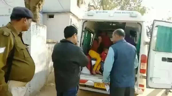 குழந்தை பெற்ற 3 மணி நேரத்தில் தேர்வு எழுதிய பெண்!!