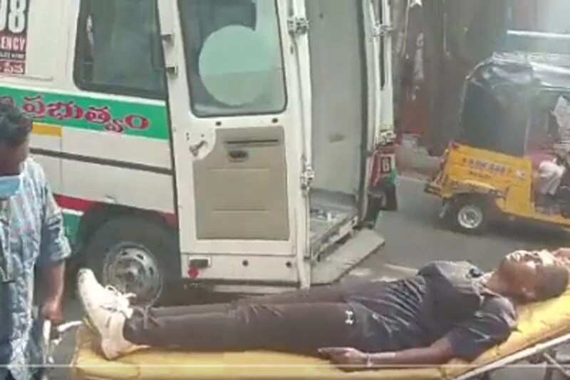 கல்லூரி ஆய்வகத்தில் வாயு கசிவு.. 30 மாணவிகள் ஆஸ்பத்திரியில் அனுமதி..!